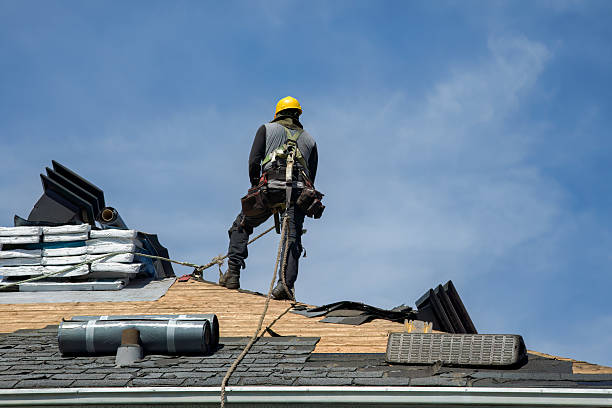 Professional Gutter Installation technician working in Hicksville, NY